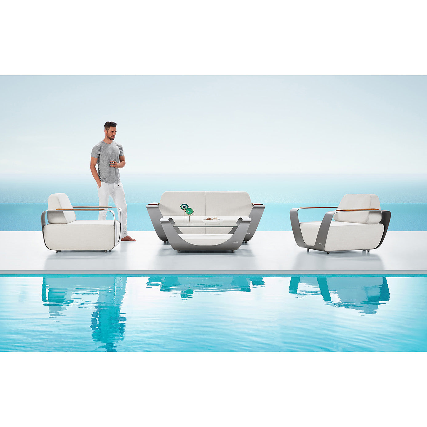 HIGOLD Onda Aluminum Outdoor Luxury Conversation Set for 4